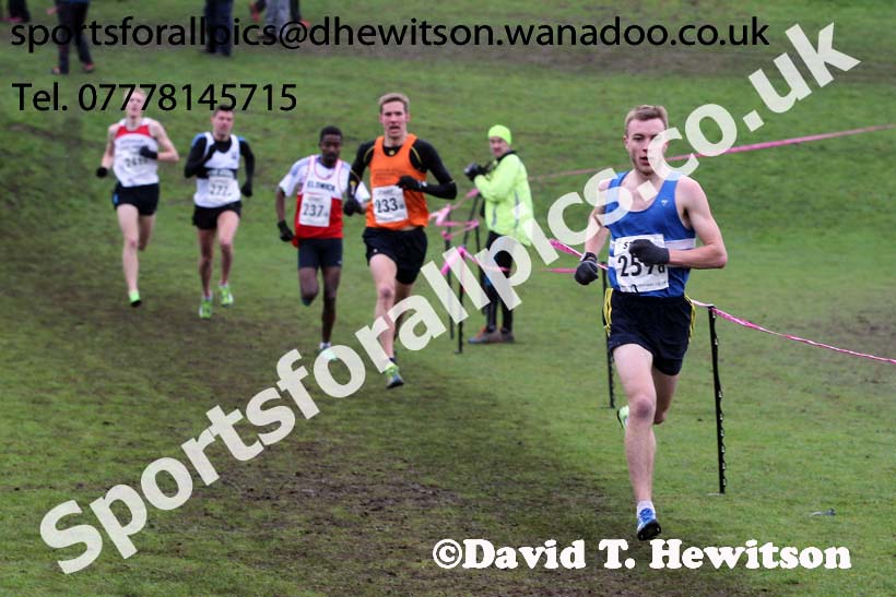 Senior mens Durham Cathedral Relays. Photo: David T. Hewitson/Sports for All Sports